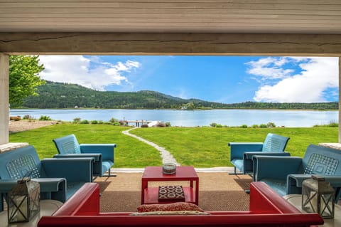 Large covered outdoor deck