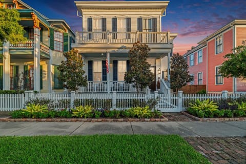 The White Pelican Inn, a Luxury Retreat only a few minutes from the trolley that makes 22 stops on the island!