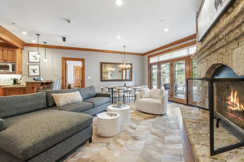 Condo, 1 Bedroom | Living area | Smart TV