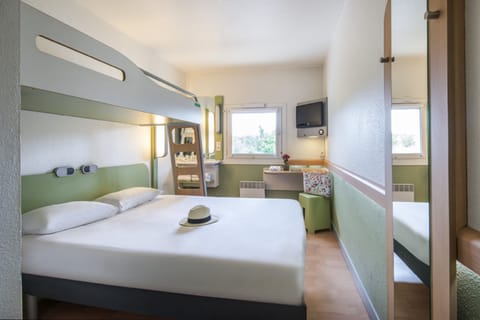 Standard Room with 1 double bed and 1 bunk bed | Premium bedding, desk, blackout drapes, soundproofing