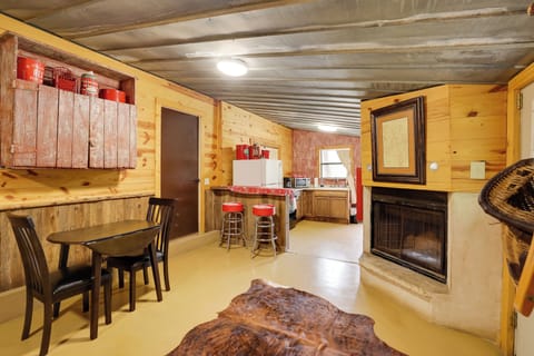 House (1 Bedroom) | Interior