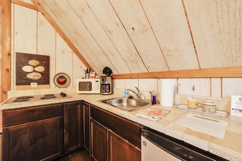 Apartment (0 Bedroom) | Interior