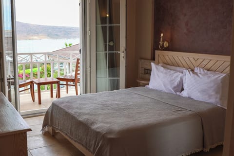 Deluxe Room | Balcony view