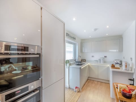 Open plan living space | Swn Y Mor, Trearddur Bay