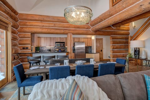 Powder Ridge 26 Rosebud Dining Room, 1