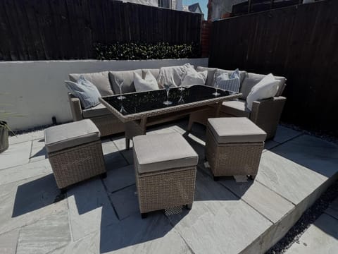 House | Terrace/patio