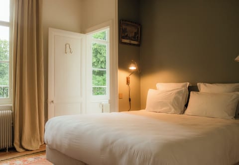 Desk, laptop workspace, blackout drapes, free WiFi