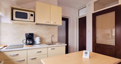 Romantic Apartment | Private kitchen | Full-size fridge, microwave, oven, stovetop