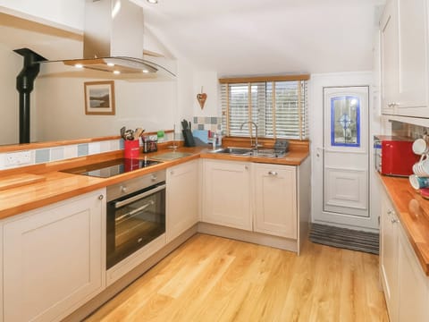 Kitchen | Little Netherleigh, Four Mile Bridge, near Trearddur Bay