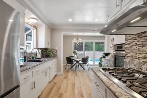 A fully equipped kitchen ready for all your cooking needs! 🍳✨ Cook, dine, and feel at home.