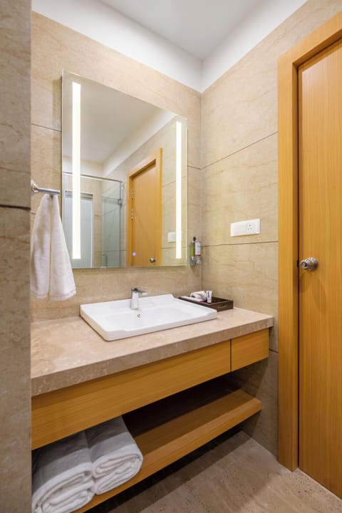 Classic Double Room, Pool View | Bathroom | Shower, rainfall showerhead, hair dryer, towels