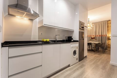 Superior Apartment, 1 Bedroom, City View | Private kitchen | Fridge, microwave, stovetop, dishwasher