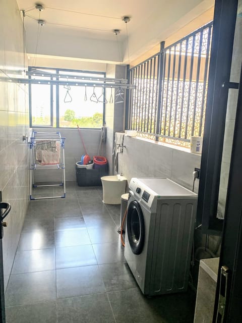 Family Apartment | Laundry