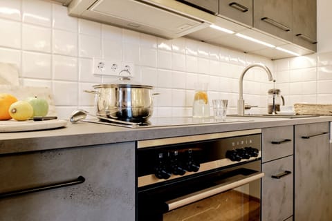 Duplex | Private kitchen | Full-size fridge, stovetop, cookware/dishes/utensils