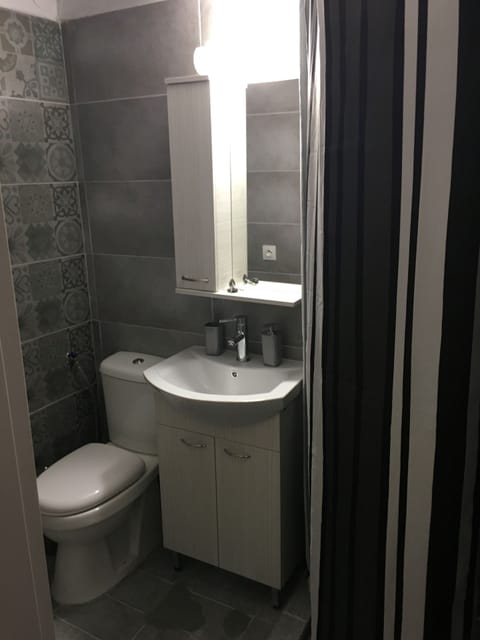 Apartment, 1 Bedroom | Bathroom