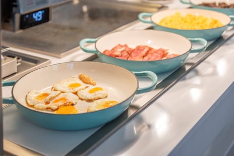 Daily buffet breakfast (EUR 25 per person)