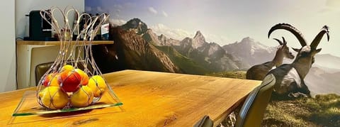 Dining table with panorama in casa M