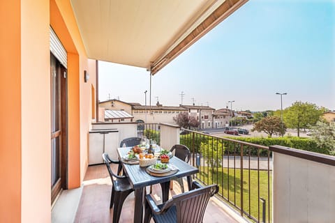 Apartment, Courtyard View | Terrace/patio