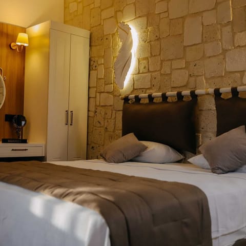 Premium bedding, minibar, in-room safe, free WiFi