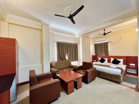 Deluxe Double Room | Premium bedding, desk, laptop workspace, soundproofing