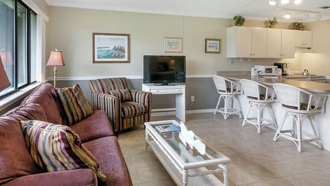 Studio Suite, Multiple Beds, Patio, Ocean View (Hidden Beach 106) | Living area | 42-inch flat-screen TV with digital channels