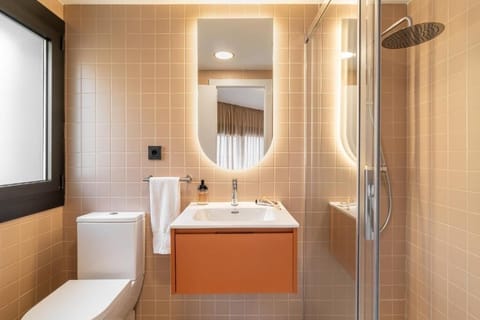 Standard Quadruple Room, Balcony | Bathroom | Shower, hair dryer, towels, soap