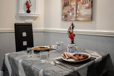 Daily English breakfast (GBP 5 per person)