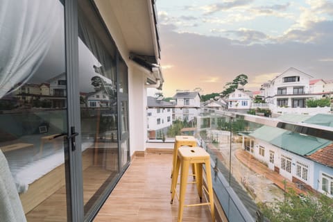 Standard Room, City View | Terrace/patio