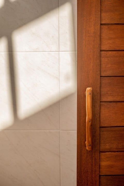 Exclusive Double Room | Bathroom | Shower, free toiletries, hair dryer, soap