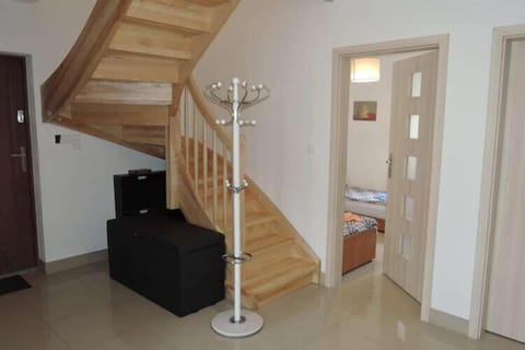 Entrance / Reception