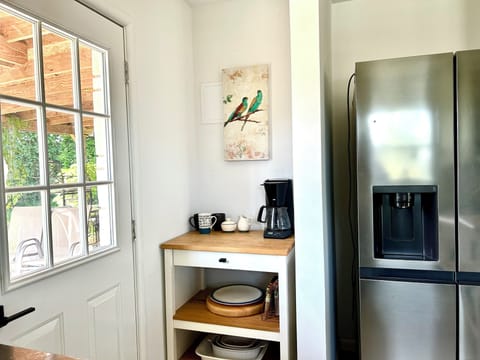 Kitchen Coffee Bar - 2nd Floor