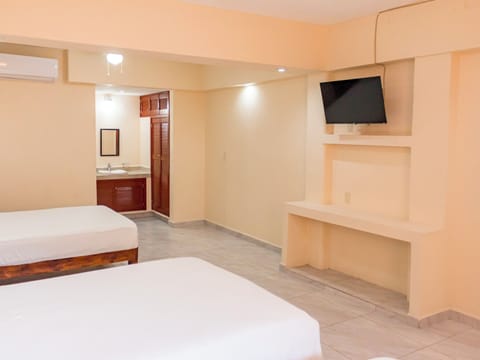 Standard Room (Three beds) | Free WiFi, bed sheets