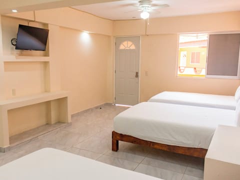 Standard Room (Three beds) | Free WiFi, bed sheets