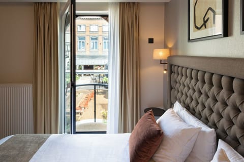 Classic Double Room | In-room safe, free WiFi, wheelchair access