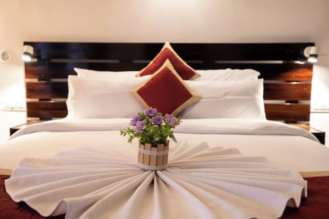 Superior Double Room, Pool View | In-room safe, desk, iron/ironing board, free WiFi