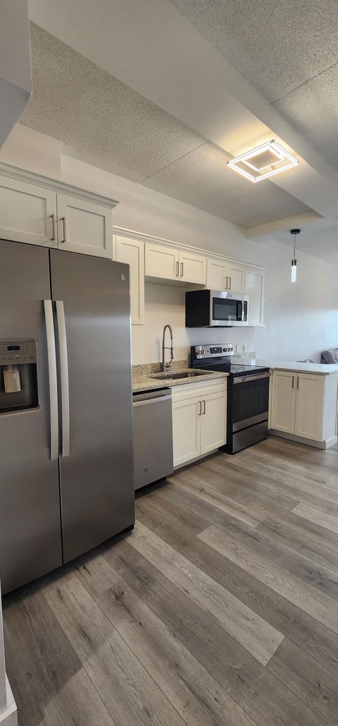 Brand new kitchen and appliances