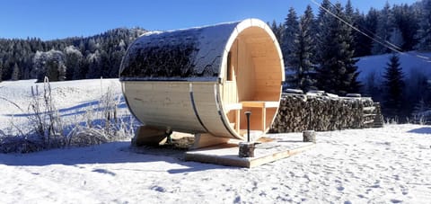 Gîte Tré le grenier - charmant gîte - Gîte le Bas - pour 5 personnes - sauna