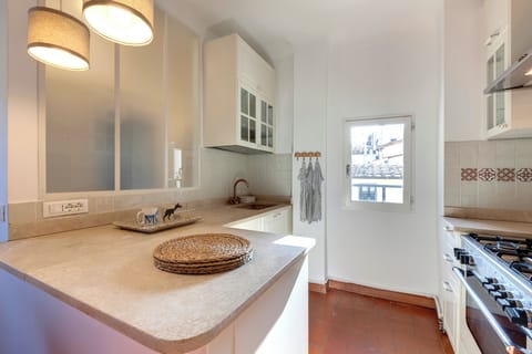 Apartment | Private kitchen | Full-size fridge, microwave, stovetop, electric kettle