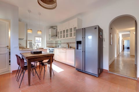 Apartment | Dining room