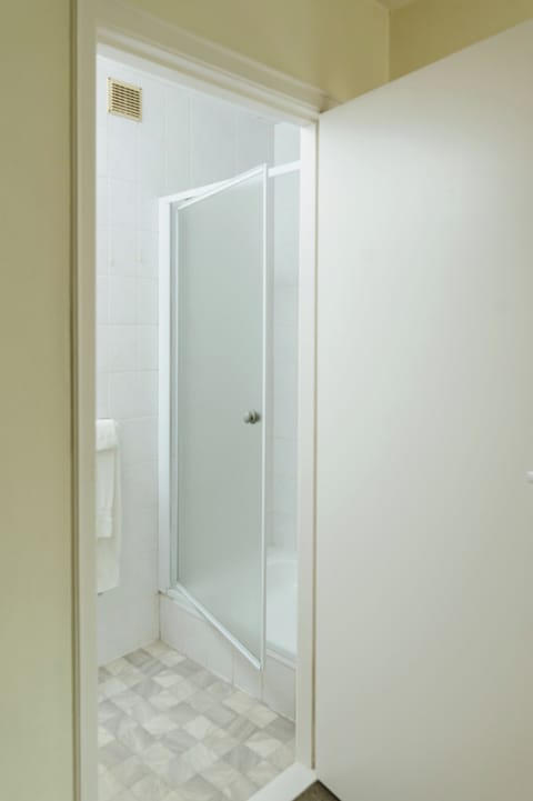 Desk, laptop workspace, free WiFi