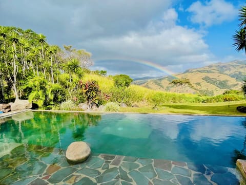 2 outdoor pools