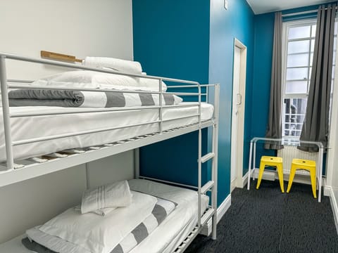 Private Twin Dorm (Ensuite) | In-room safe, free WiFi, bed sheets