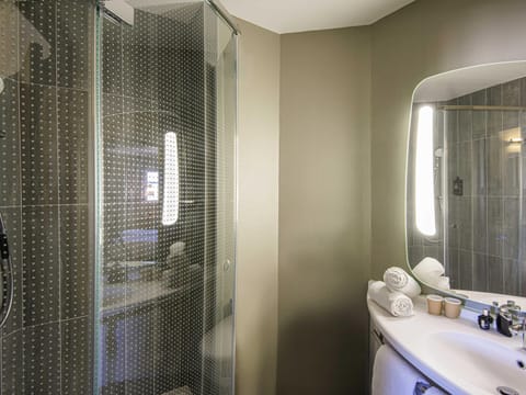 Premium bedding, desk, soundproofing, iron/ironing board