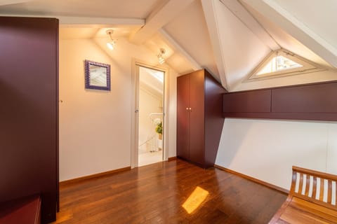 Apartment | 2 bedrooms, iron/ironing board, free WiFi, bed sheets