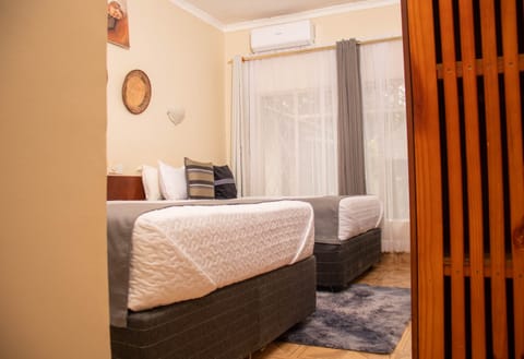 Deluxe Room | Free WiFi, bed sheets, wheelchair access