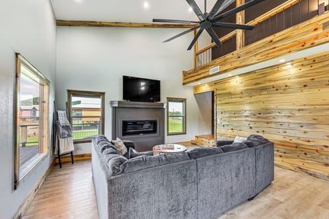 House (4 Bedrooms) | Interior