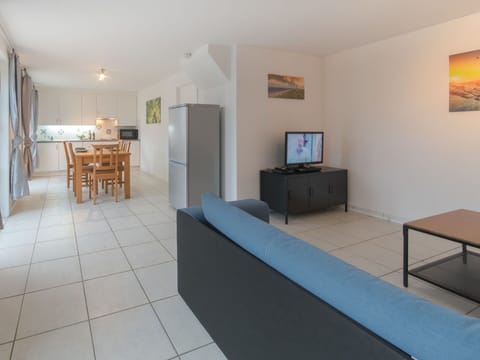 Sky, Cloud, Plant, Property, Window, Building, Mountain, Highland, Wood, Tree
