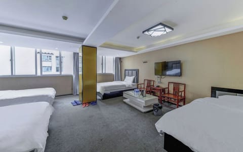 Superior Quadruple Room | Free WiFi