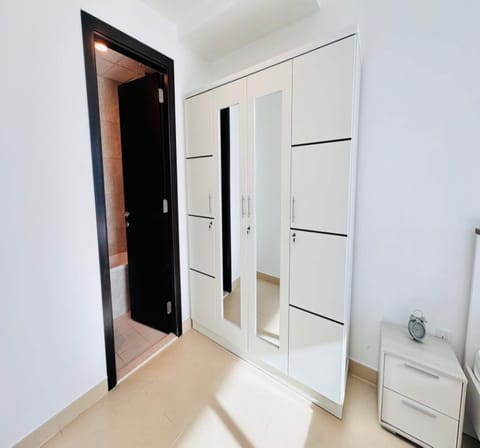 Apartment | 1 bedroom, minibar, desk, laptop workspace