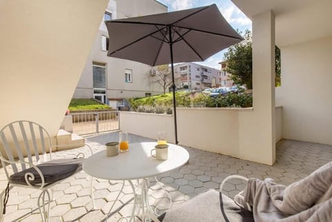 Apartment Bako 1 | Terrace/patio